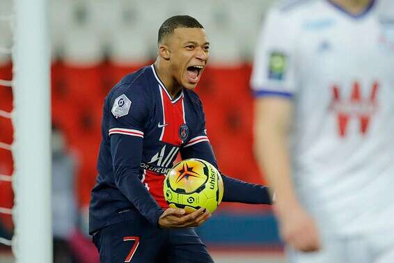 אמבפה. עוד קלף בבחירות לנשיאות ברצלונה // צילום: אי.פי