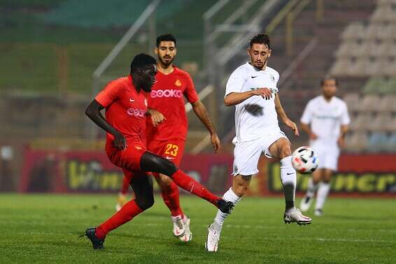 אצילי מול מונטרי, הערב // צילום: לירון מולדובן