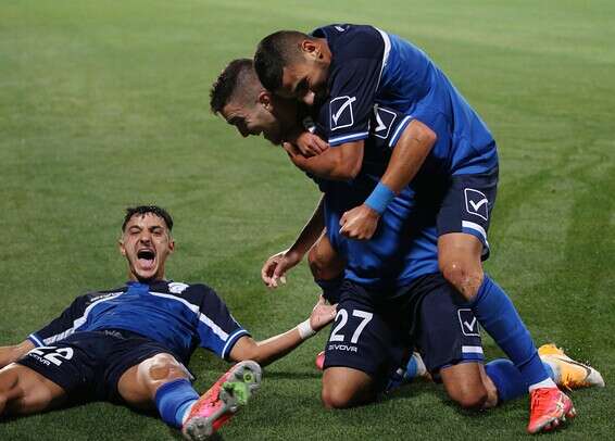 בית"ר ת"א/רמלה חוגגת עלייה לרבע הגמר // צילום: אודי ציטיאט