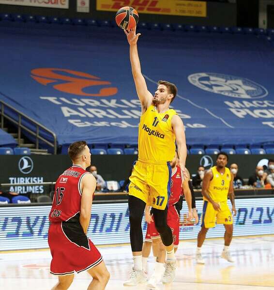 בנדר מרחף, הערב בהיכל // צילום: אלן שיבר