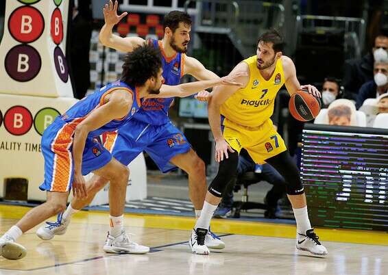 כספי מול הגנת ולנסיה, הערב // צילום: אלן שיבר