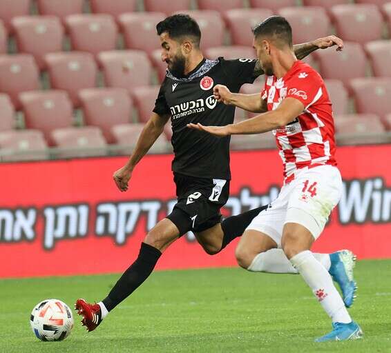 ביטון, הערב בטרנר. מאושר בהפועל ת"א // צילום: דני מרון