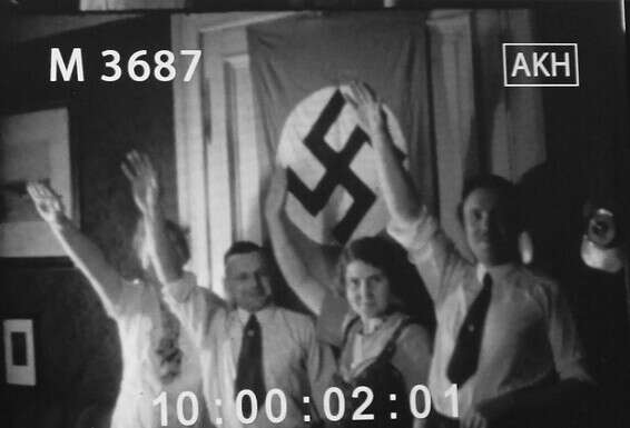 "סרטים פרטיים משקפים יותר את המציאות היומיומית". מתוך סרט של מסיבת יום הולדת משפחתית