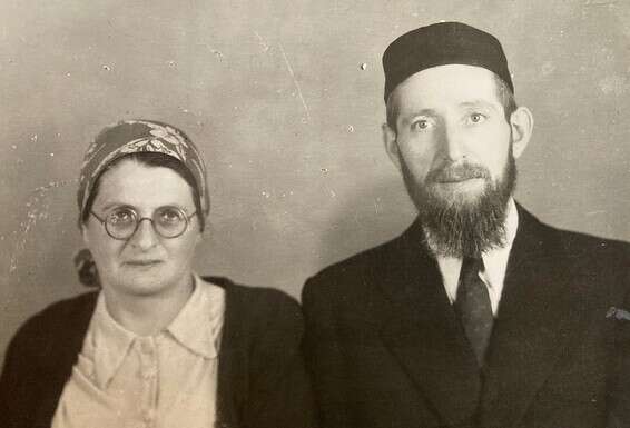 הקימו בגטו בית תמחוי מאולתר. חיים מאיר כהנא ואשתו גרטרוד