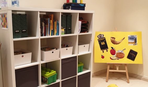 לומדים על חגי תשרי בגן הילדים היהודי בדובאי \ צילום: אילת מאמו