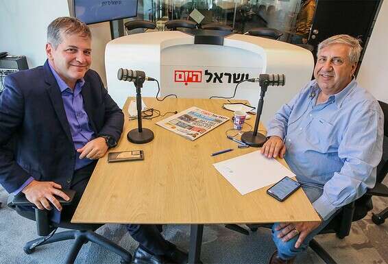 ברדוגו וקיש באולפן "ישראל היום" // צילום: יהושע יוסף