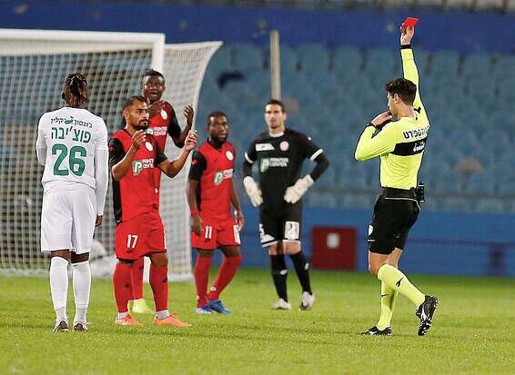 לבאבידי מורחק, הערב באצטדיון רמת גן // צילום: אלן שיבר