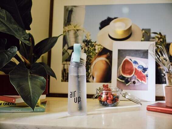 מביא לצמצום בצריכת הסוכר. הבקבוק של חברת "Air Up" // צילום: יחסי ציבור