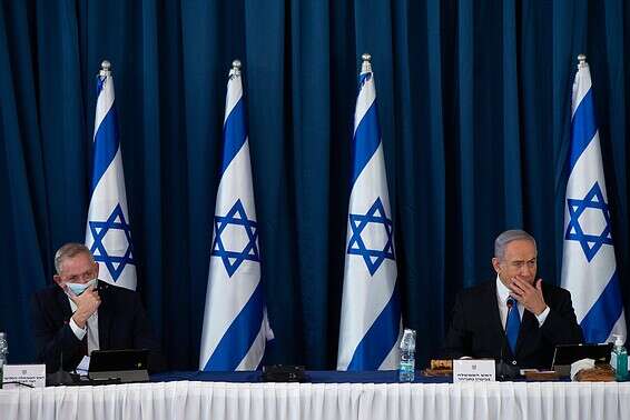 נתניהו וגנץ // צילום: עמית שאבי