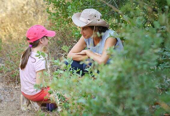 "שאלת הבוקר שלנו היום היא: מה הכי קרוב לי ללב?". שיחה על שאלת בוקר עם המחנכת סיוון // צילום: אנצ'ו גוש - ג'יני
