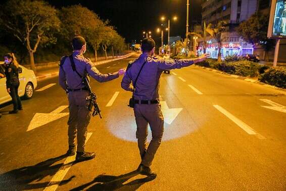 סגר לילי על הפרק // צילום ארכיון: יהושע יוסף