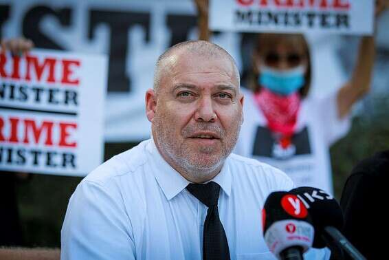 נאשם  בגין הפרעה לשוטר במילוי תפקידו והתקהלות אסורה. גונן בן יצחק // צילום: אורן בן חקון