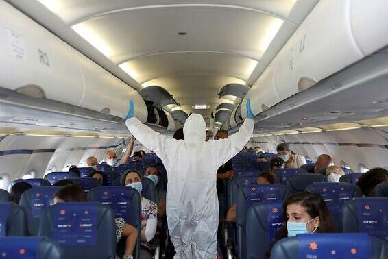 עדיין נצטרך לטוס עם מסכות // צילום: יוסי זליגר