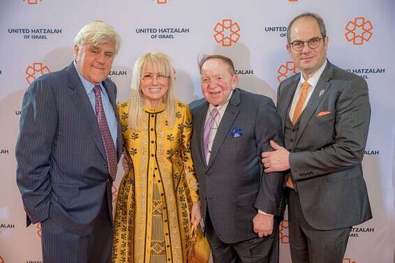 אלי ביר לצד מרים ושלדון אדלסון // צילום: איחוד הצלה