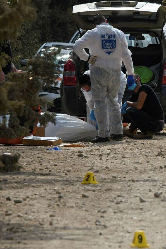 זירת הרצח // צילום: אייל מרגולין, ג'יני