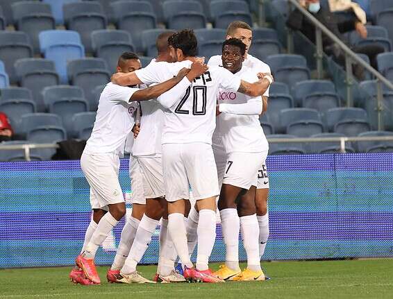 שחקני אשדוד חוגגים, הערב // צילום: דני מרון