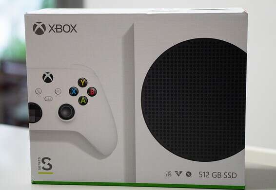 ​​​​​​Xbox Series S // צילום: ינון בן שושן