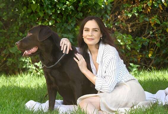 "ראיתי בבית הוריי כבוד הדדי והרבה גמישות, ואני משתדלת להביא את זה לבית". נטע גרטי // צילום: אפרת אשל