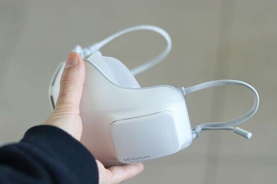 הרבה יותר גדולה ממסכה רגילה // צילום: ינון בן שושן