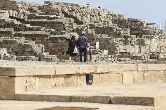 גם הגנים הלאומיים יסגרו. הגן הלאומי בקיסריה