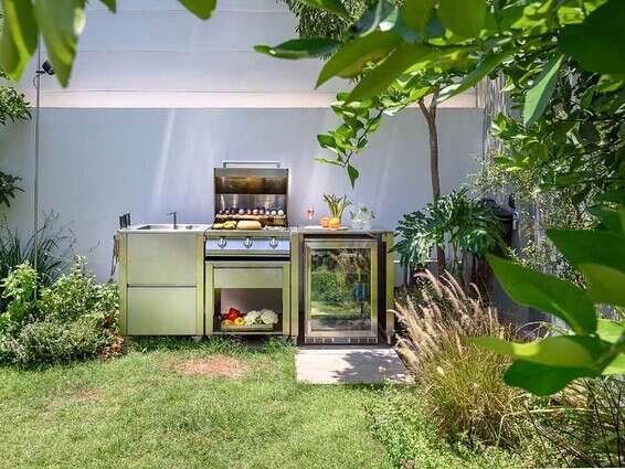 : מטבח חוץ: ניגא שף FOR HOME // צילום: איתי אבירן