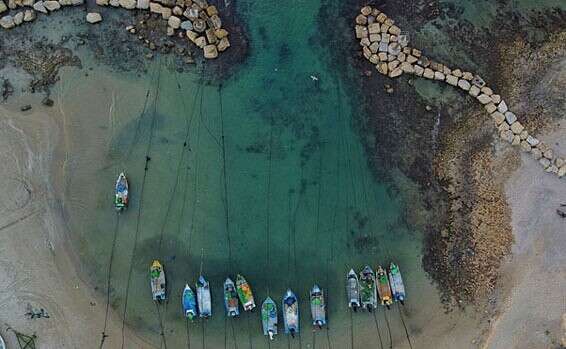 כפר דייגים עם סירות עץ ישנות // צילום: יוחאי כהן 