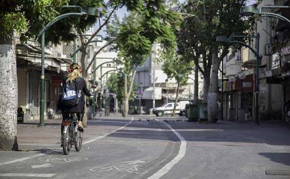 מדרחוב לוינסקי, דרום תל אביב. גם בזמן הקורונה שוק הנדל"ן הראה בגרות // צילום: מנש כהן