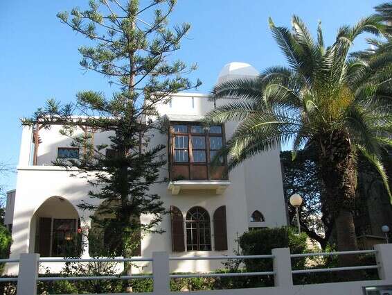 בית ביאליק. סגנון אקלקטי // צילום: פיקיויקי, יהודית גרעין-כל