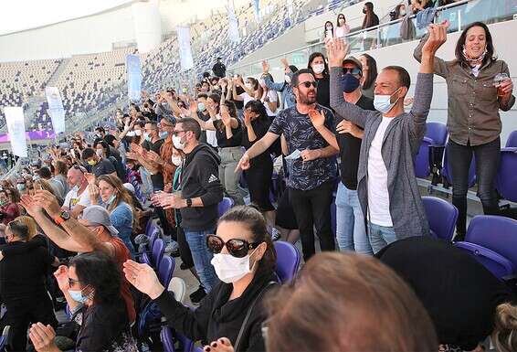 חוגגים בהופעה באצטדיון בלומפילד בת"א // צילום: קוקו