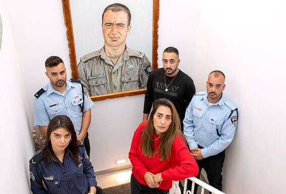 "הוא היה חדור מטרה". אחיו ואחיותיו של יוחאי שמעון דיין // צילום: מישל דוט קום