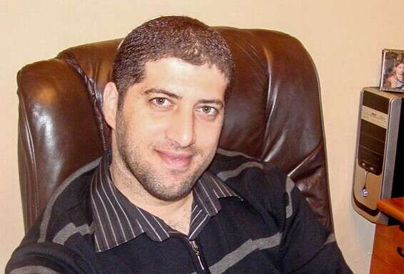 בימיו כחילוני. עבד כקבלן // צילום: מהאלבום הפרטי