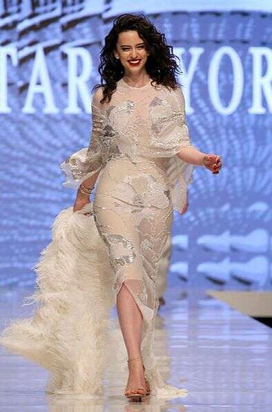 מי צריך מעצבת כשכל בגד נראה עלייך ככה? קורין גדעון // צילום: קוקו