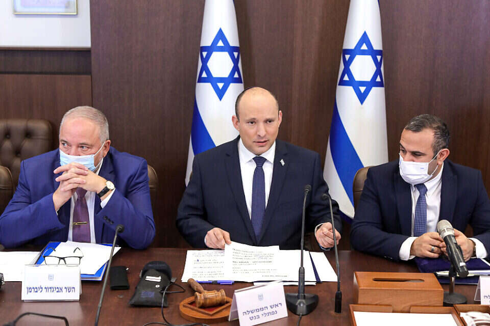 ישיבת ממשלה , מארק ישראל סלם