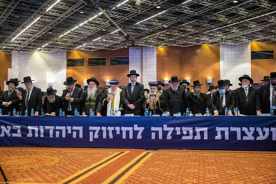 מאות רבנים נגד הרפורמה בגיור , אורן בן חקון