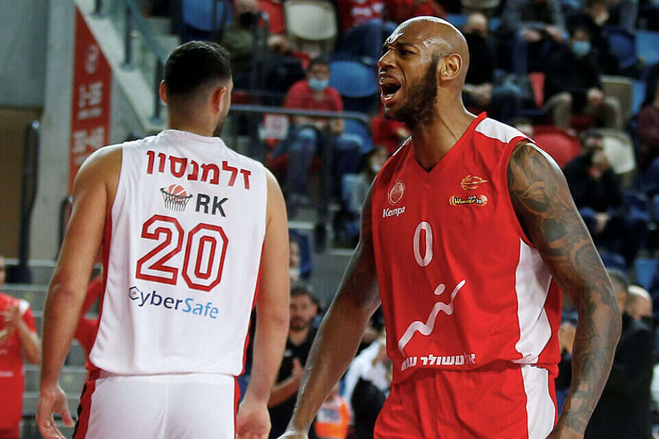 פארדון. ניצחון חוץ יקר להפועל ב"ש , אלן שיבר