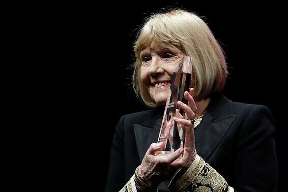 הלכה לעולמה בגיל 82. דיאנה ריג // צילום: אי.אף.פי