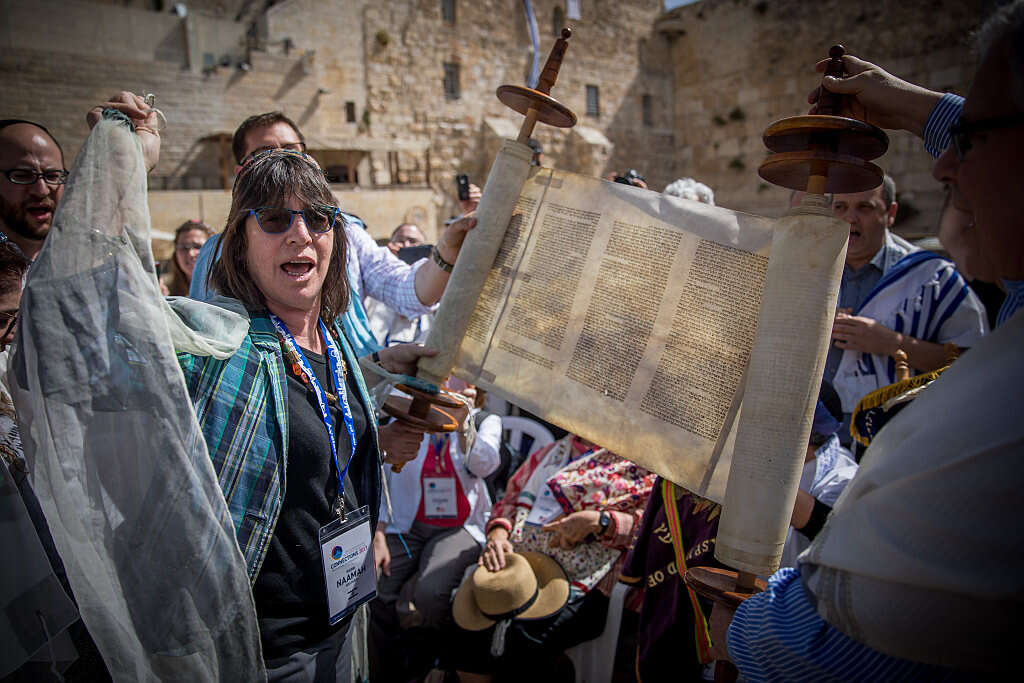תפילה שוויונית (תמונת המחשה, למצולמים ולמצולמות אין קשר לידיעה) // צילום: יונתן זינדל/פלאש 90 ,
