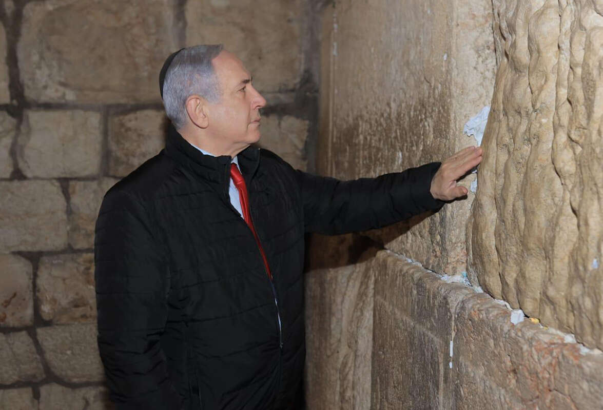 נתניהו בכותל יום לפני הבחירות ,