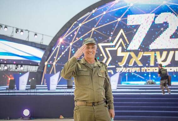 מפקד הטקס בהר הרצל שמעון דרעי // צילום ארכיון: אורן בן חקון