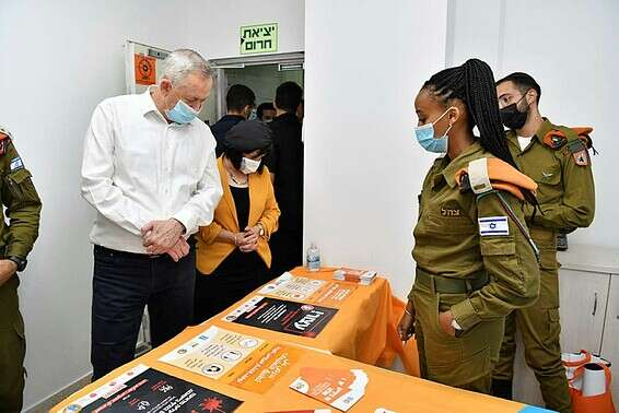 "השגנו שינוי משמעותי", בני גנץ בביקור בבית שמש // צילום: שלומי אמסלם/לע"מ