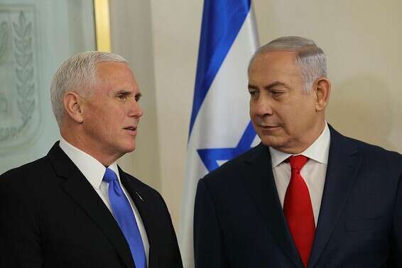 רה"מ נתניהו וסגן הנשיא האמריקני פנס // צילום: אלכס קולומויסקי