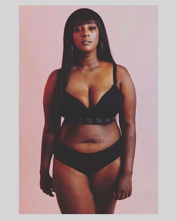 לא מתביישת. אין לה במה // צילום: שוקה כהן