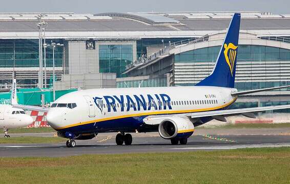 ראינאייר מצטרפת למדיניות אי החזרת תשלום // צילום: אי.אף.פי