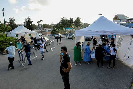 בדיקות קורונה לתלמידים // צילום: יהודה פרץ