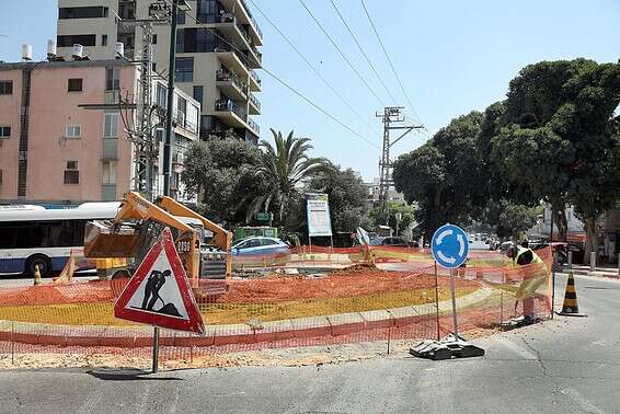 עגולה כמו פיתה, מחצלים את הכיכר החדשה // צילום: גדעון מרקוביץ'