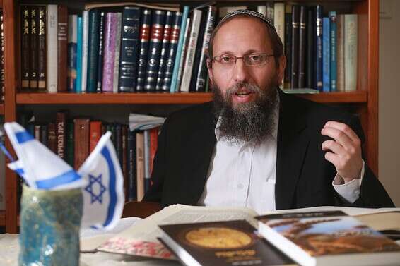 יש הרבה משפחות דתיות שבהן ההורים נותנים לילדים לראות סרטים במשך חצי שעה ביום, וכעת זה משמח ש'רצים למשנה' הופכת להיות הסדרה המרכזית שהם רואים" // צילום: מרים צחי