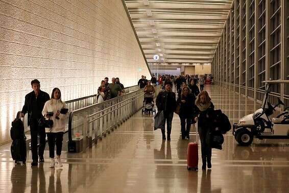 ישראלים בנתב"ג // צילום: קוקו