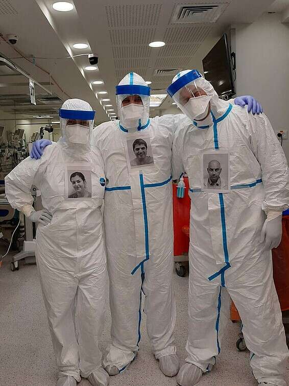 ותודה שלוחה לכל הרופאים שעושים עבודת קודש בתקופה זו // צילום: AP