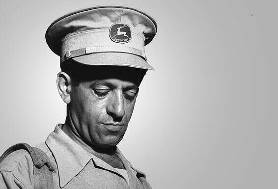 דוור, 1950. צילום: פריץ כהן, לע"מ