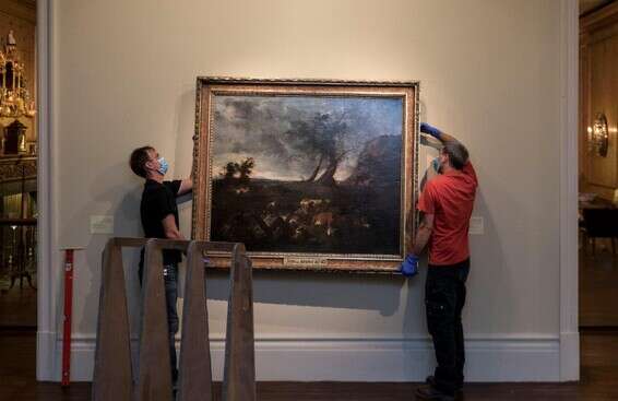 מתכוננים לפתיחת המוזיאון // צילום: אלי פוזנר, מוזיאון ישראל